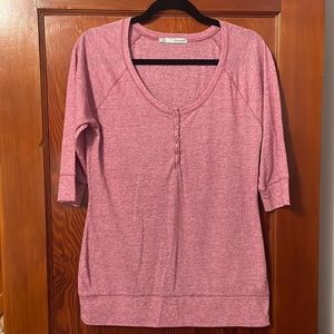 Maurices 3/4 length lightweight top